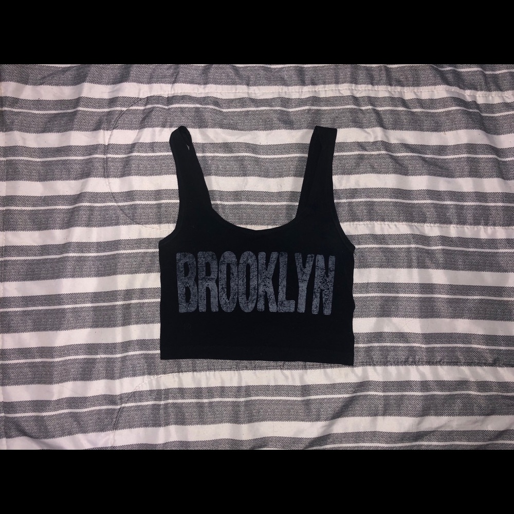 EUC XS Black “Brooklyn” Crop Top